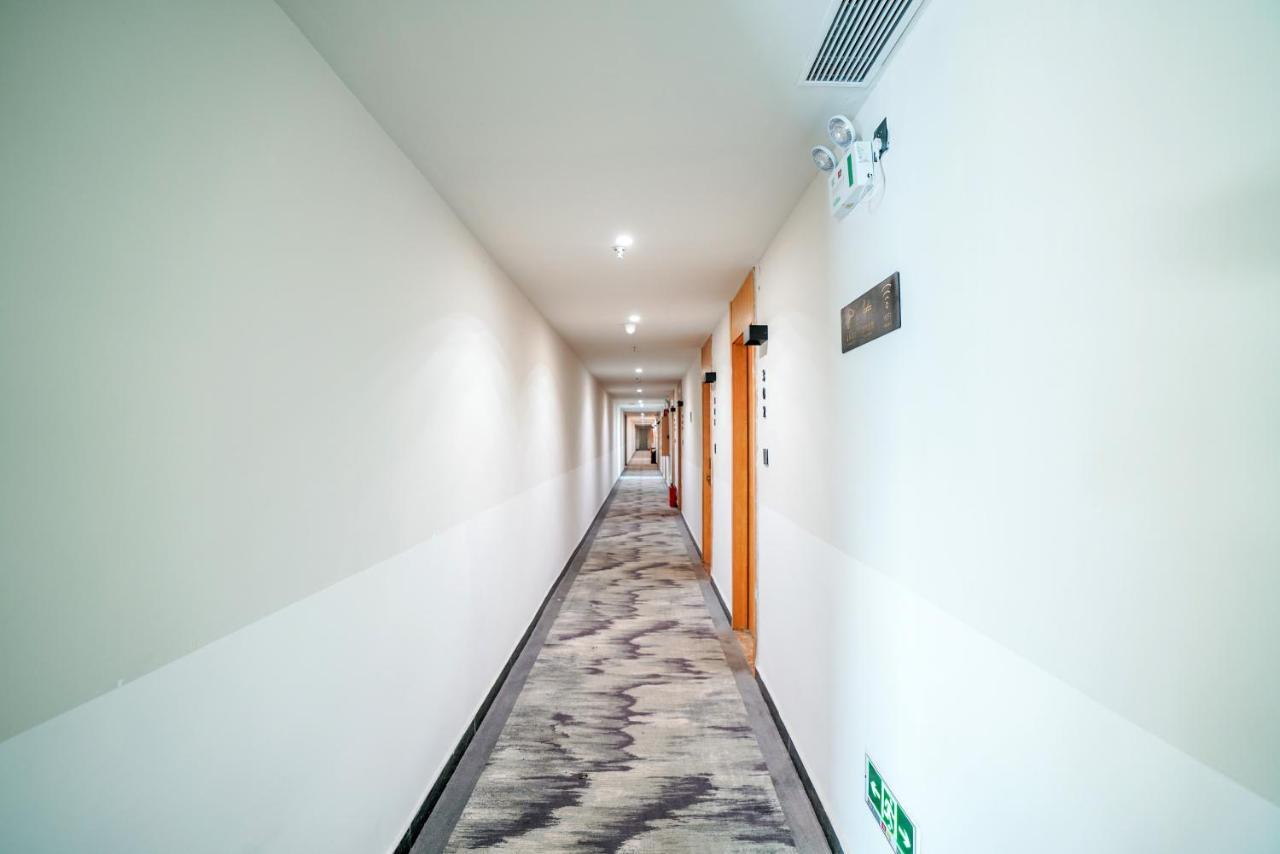 Felice Hotel-Guangzhou Baiyun International Airport Renhe Metro Station Branch Гуанчжоу Экстерьер фото