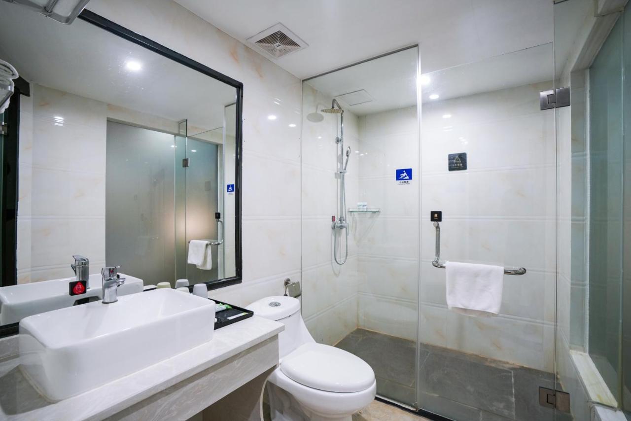 Felice Hotel-Guangzhou Baiyun International Airport Renhe Metro Station Branch Гуанчжоу Экстерьер фото