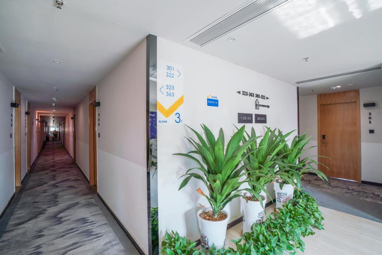 Felice Hotel-Guangzhou Baiyun International Airport Renhe Metro Station Branch Гуанчжоу Экстерьер фото