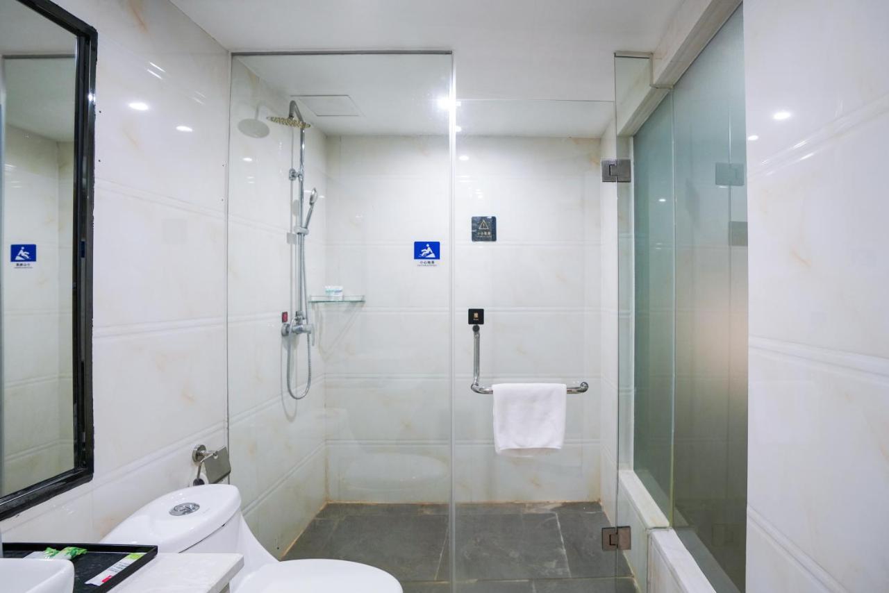 Felice Hotel-Guangzhou Baiyun International Airport Renhe Metro Station Branch Гуанчжоу Экстерьер фото